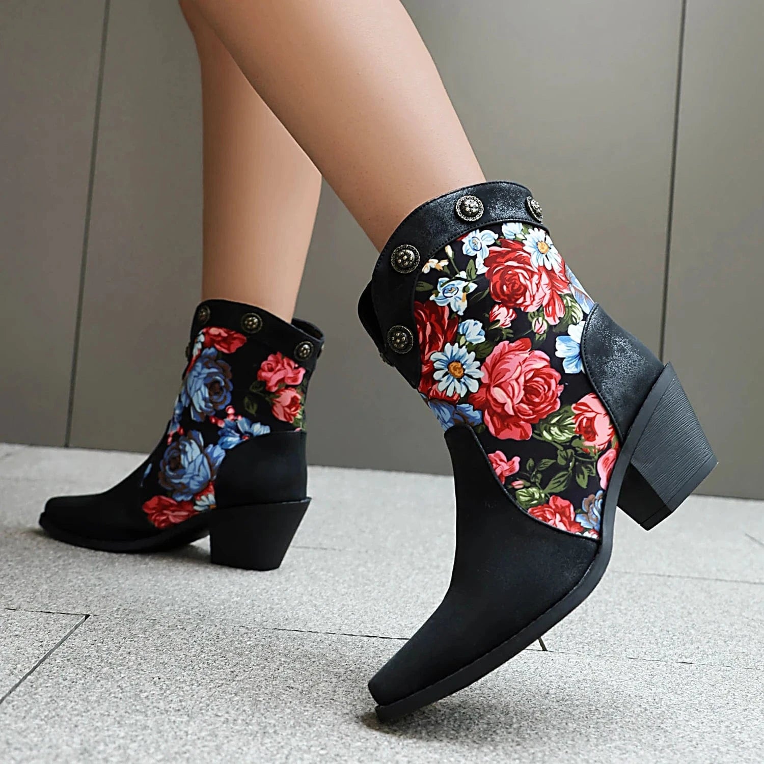 Korta Cowboyboots med Blommor