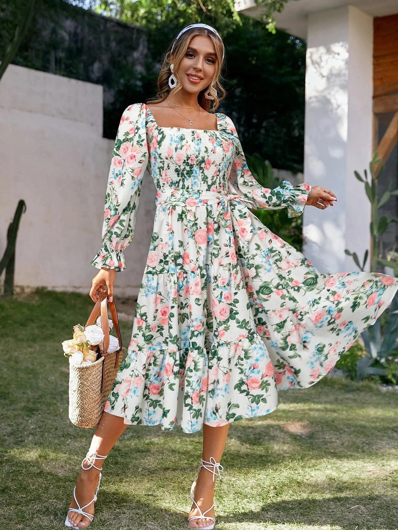 Blommig midi klänning