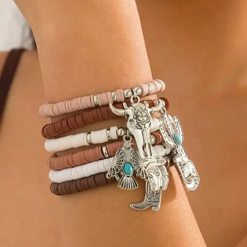 Boho Armband med Western Berlocker