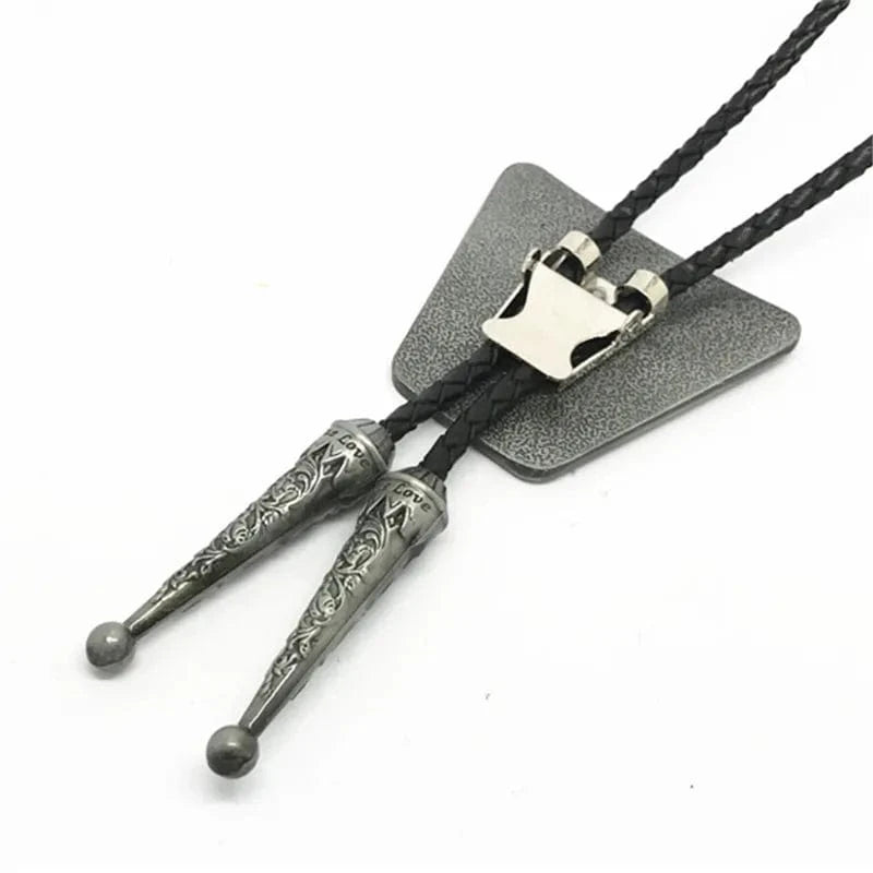 Bolo tie i triangelform med geometriskt mönster Vit