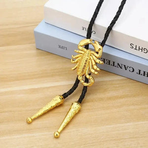 Bolo tie med 3D-skorpion i metall Guld