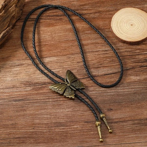 Bolo tie med fjäril i metall
