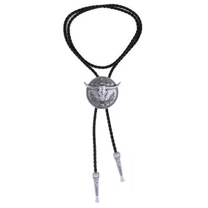 Bolo tie med tjurhuvud med långt horn
