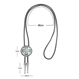 Bolo tie rund med korsdetalj och sten