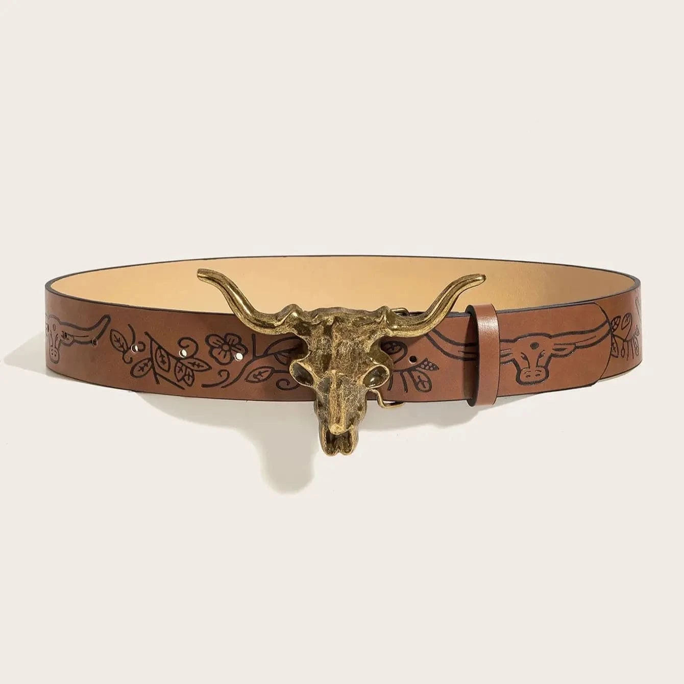 Brun westernbälte med tjurskalle i metall och graverat mönster