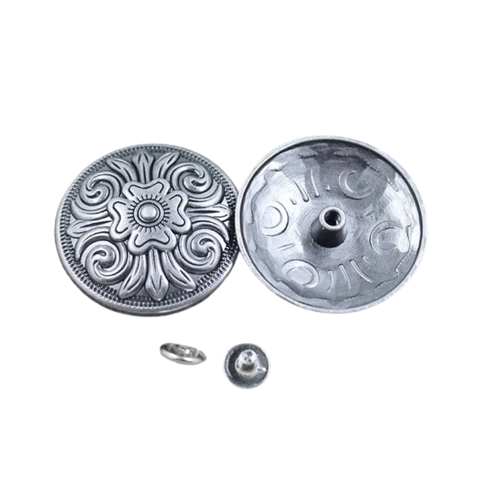 Concho med antikt blomrelief