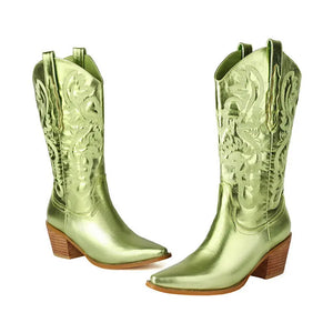 Cowboyboots i präglat läder med broderade detaljer