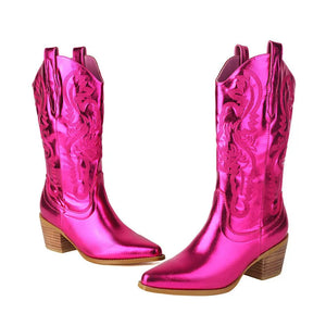 Cowboyboots i präglat läder med broderade detaljer