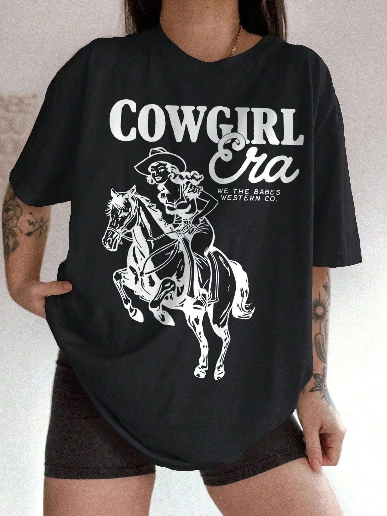 Cowgirl Era T-shirt Svart / S