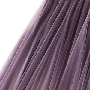 Lång plisserad tyllkjol med glittrig stjärnhimme