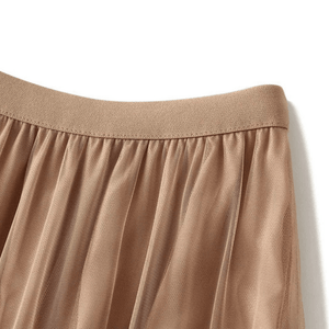 Maxikjol med kaskader av tyllvolanger