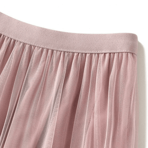 Maxikjol med kaskader av tyllvolanger