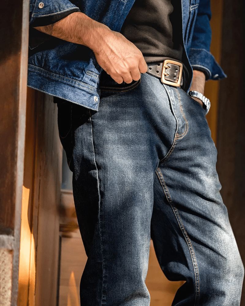 Mörkblå raka jeans i vintage-stil för herr