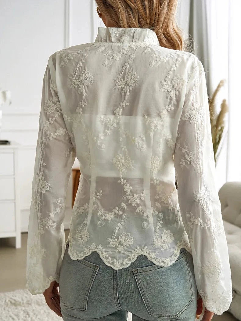 Romantisk blus med broderi