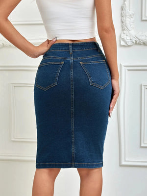 Tajt midi-jeanskjol med knappar