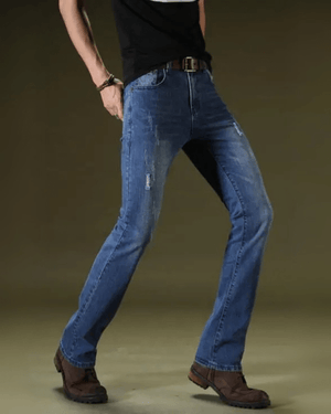 Utsvängda jeans för herr