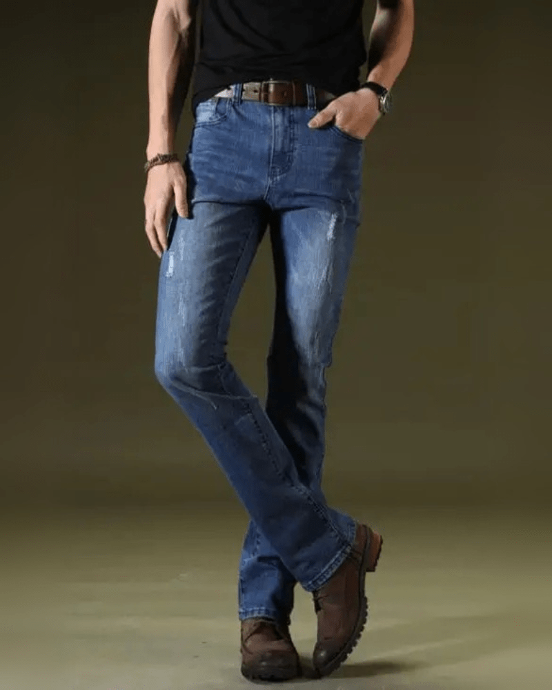 Utsvängda jeans för herr