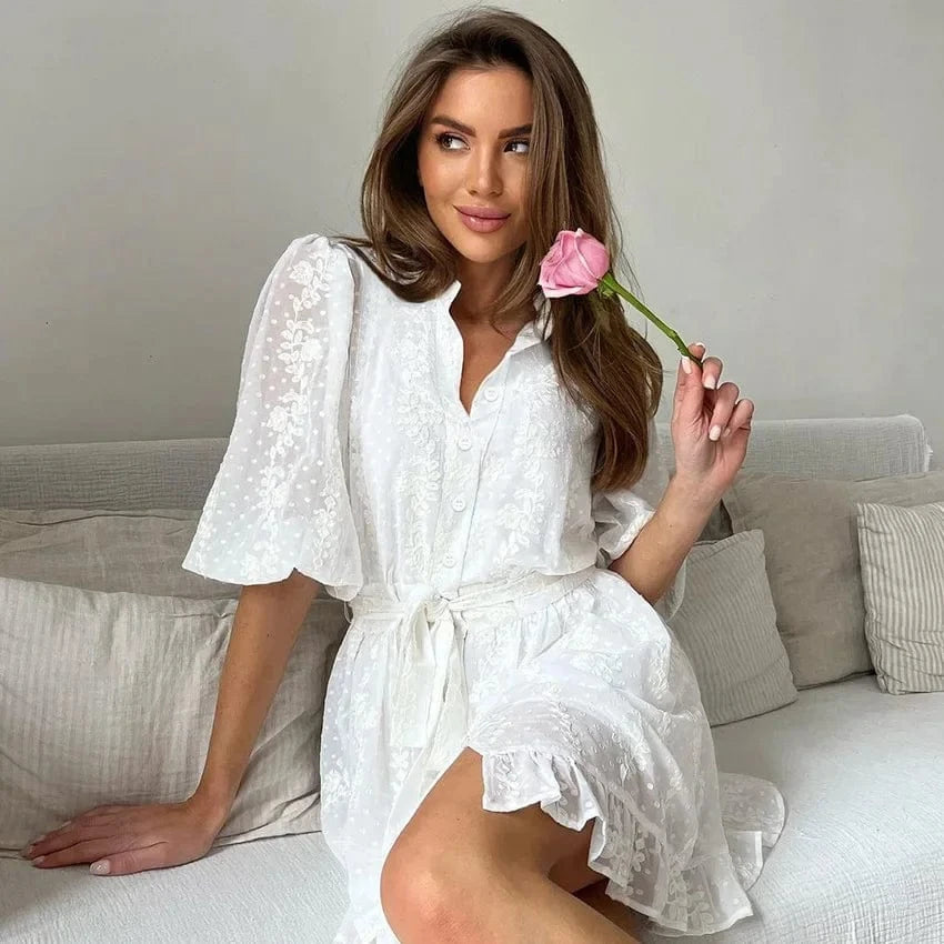 Vit klänning med puffärm