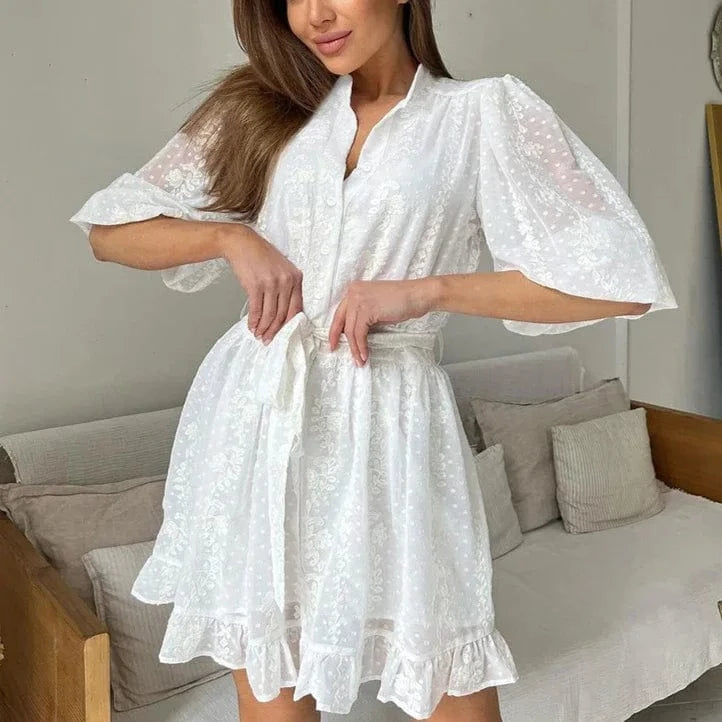 Vit klänning med puffärm