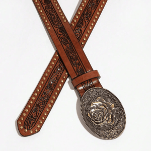 Westernbälte med Rosspänne i Brunt Präglat läder