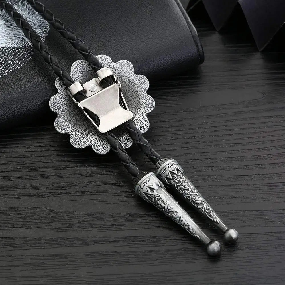 Bolo tie med dödskalle och solrosmönster