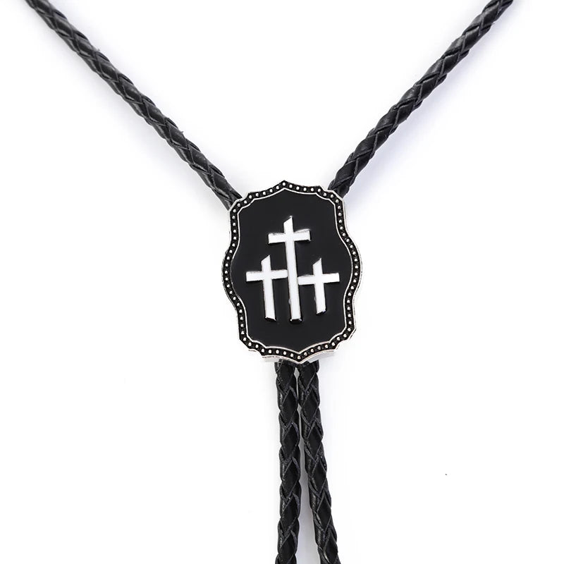 Bolo tie med korsmotiv i svart emalj