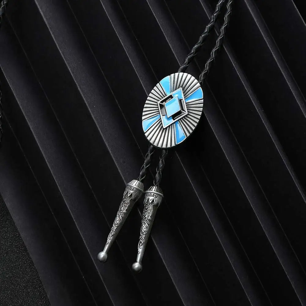 Bolo tie i blått med oval medaljong