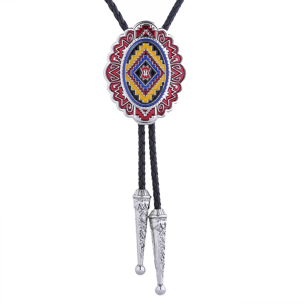 Bolo tie med ovalt hänge i färgglad tribaldesign