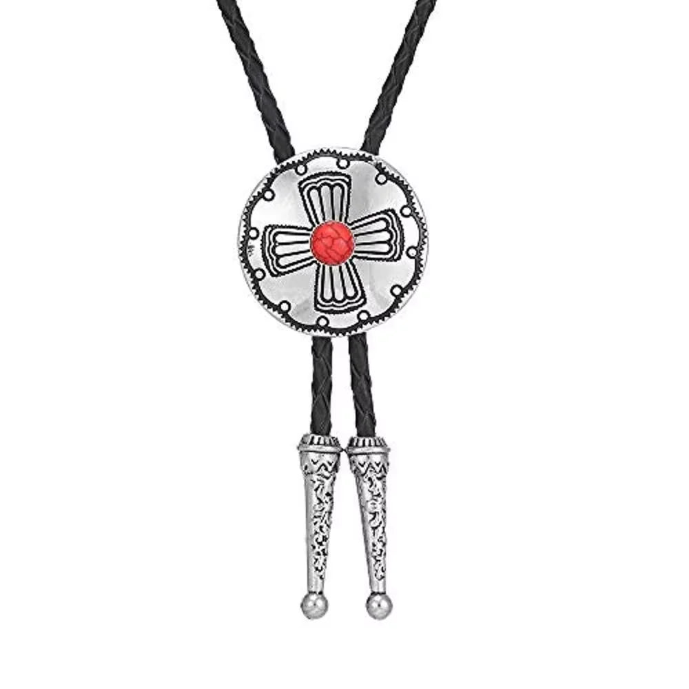 Bolo tie rund med korsdetalj och sten