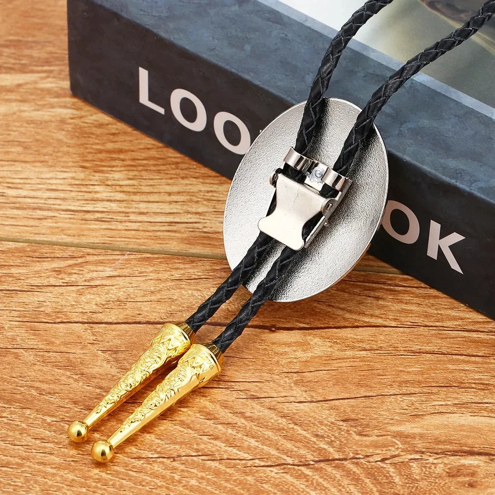 Bolo tie i silver och guld med hästmotiv