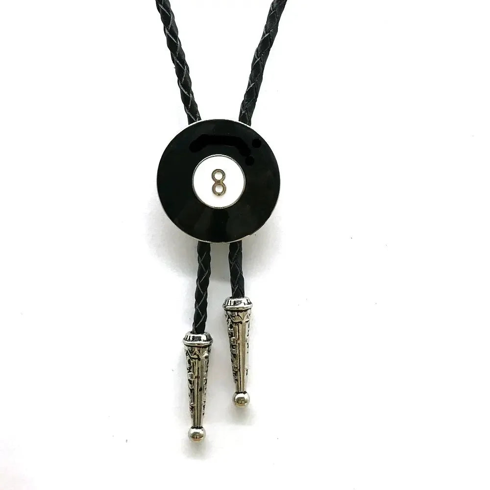 Bolo tie svart läder med biljardkula siffra 8