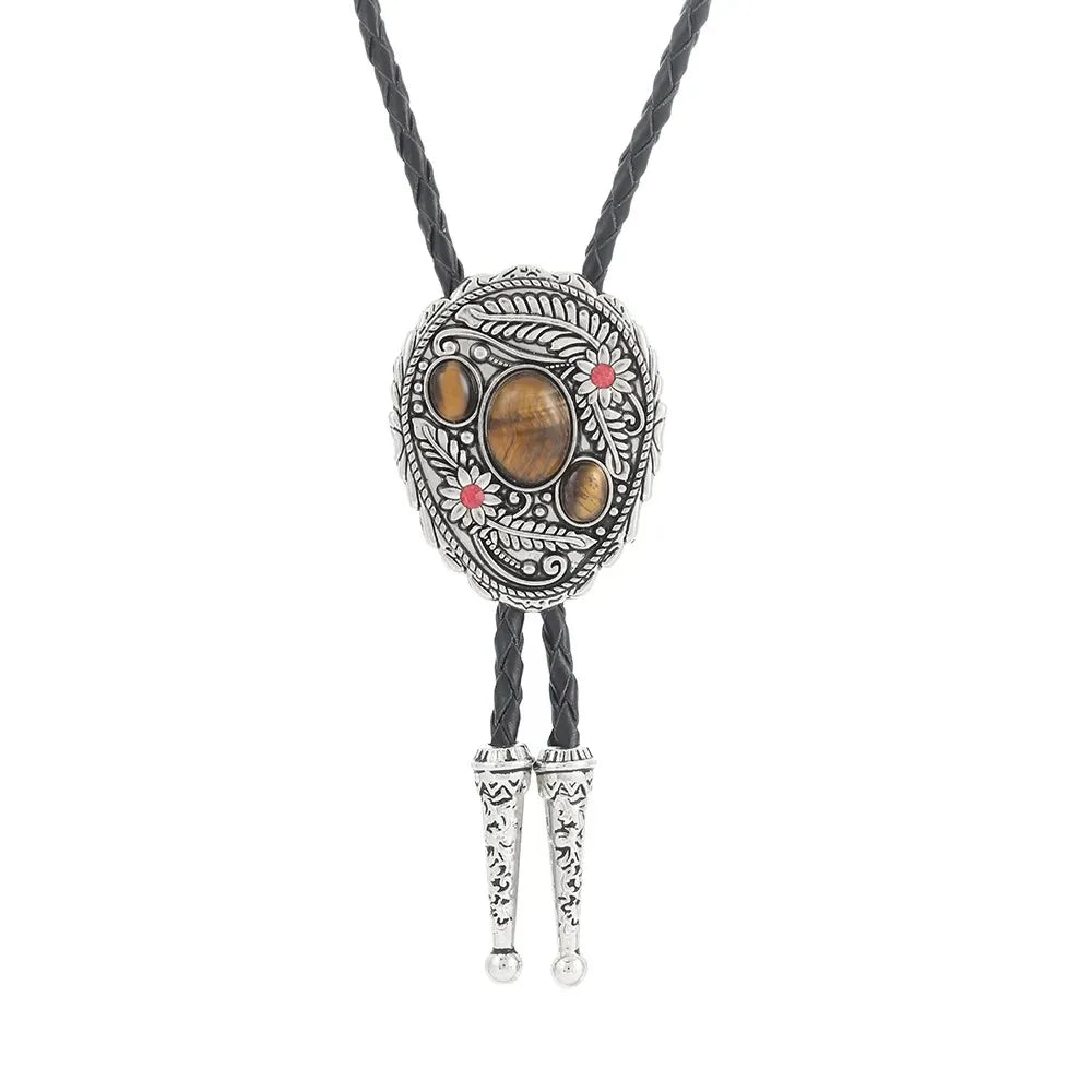 Bolo tie med snidade detaljer och naturlig sten