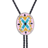 Bolo tie i justerbart läder med färgstarkt totemmönster