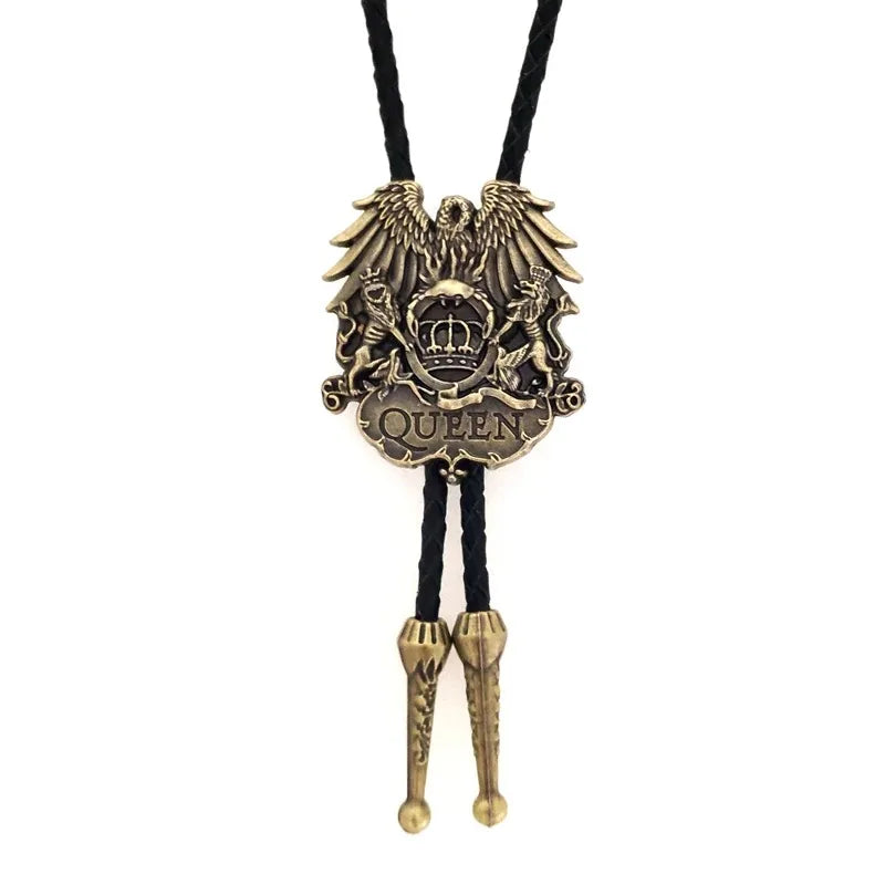 Bolo tie i läder med örnmotiv och metallkrona