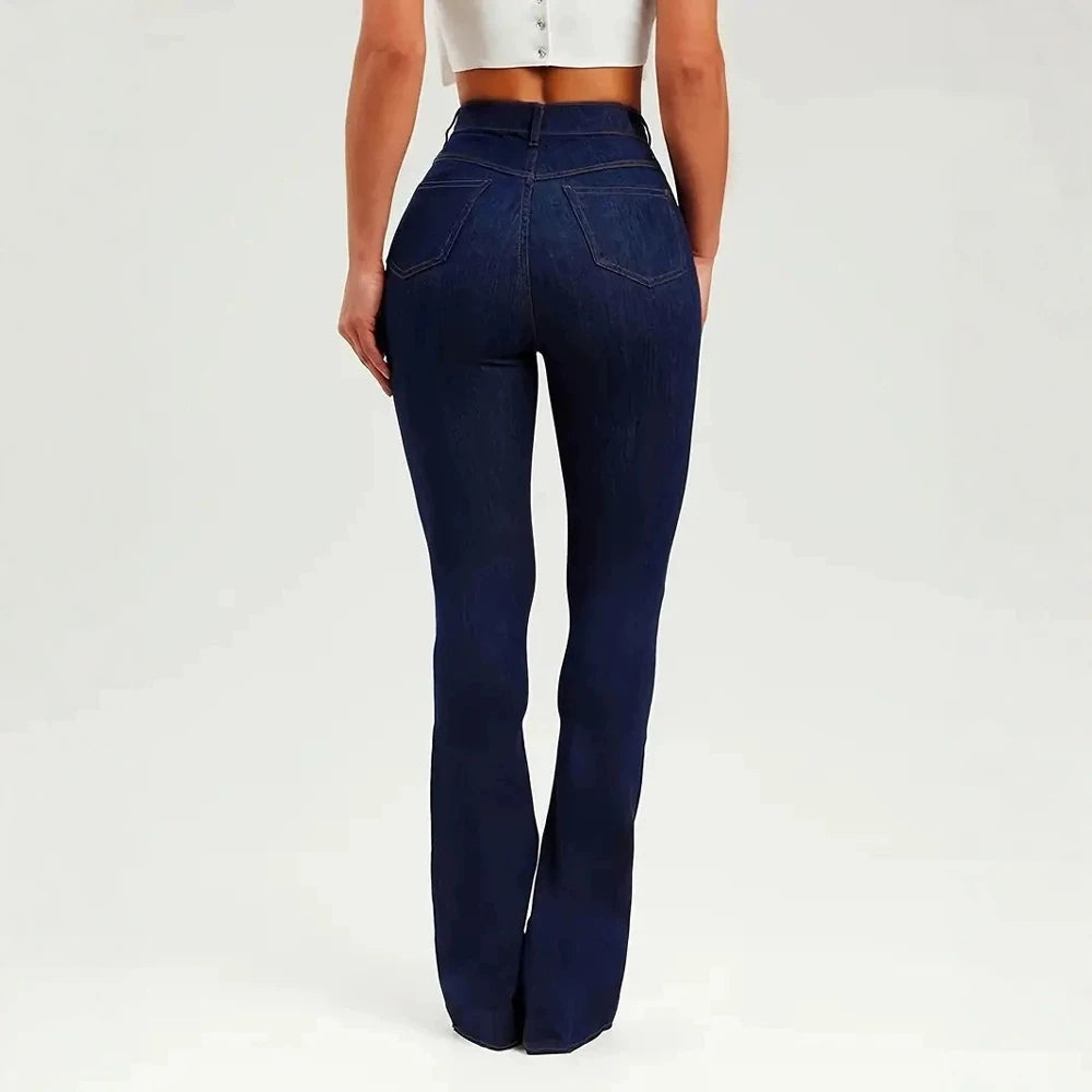 Högmidjade mörkblå flare jeans