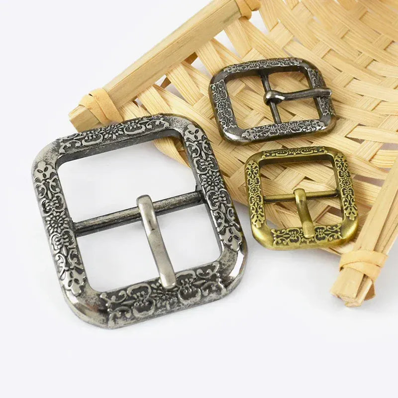 Bältesspänne vintage metall graverad fyrkant