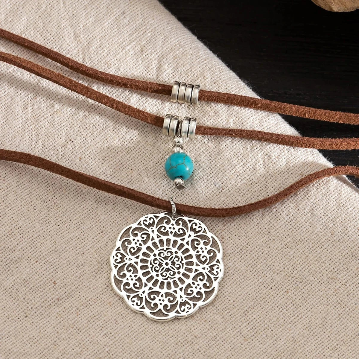 Bohemian halsband