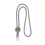 Bolo tie i läder med metallhänge och färgad sten
