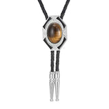 Bolo tie i läder med sexkantig ram och färgad sten