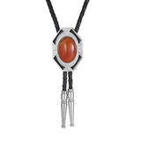 Bolo tie i läder med sexkantig ram och färgad sten
