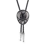 Bolo tie med dekorativ sten och lövmönstrad i vintage-stil