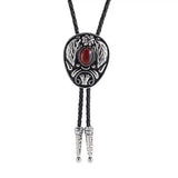 Bolo tie med dekorativ sten och lövmönstrad i vintage-stil