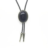 Bolo tie med glasdetalj och ovalt vintagehänge