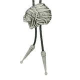 Bolo tie med indianskt motiv i antiksilver