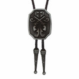 Bolo tie med korslagda revolvrar i metall