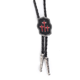 Bolo tie med korsmotiv i svart emalj