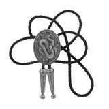Bolo tie med ormmönster i antiksilver