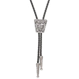 Bolo tie med oxskalle i metall och läderband