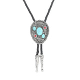 Bolo tie med snidade detaljer och naturlig sten