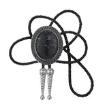 Bolo tie med stor oval sten och handflätad läderrem